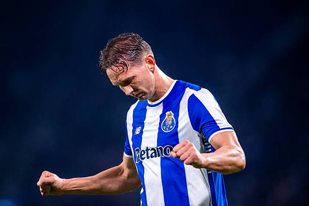 Luuk de Jong regressou ao Olival